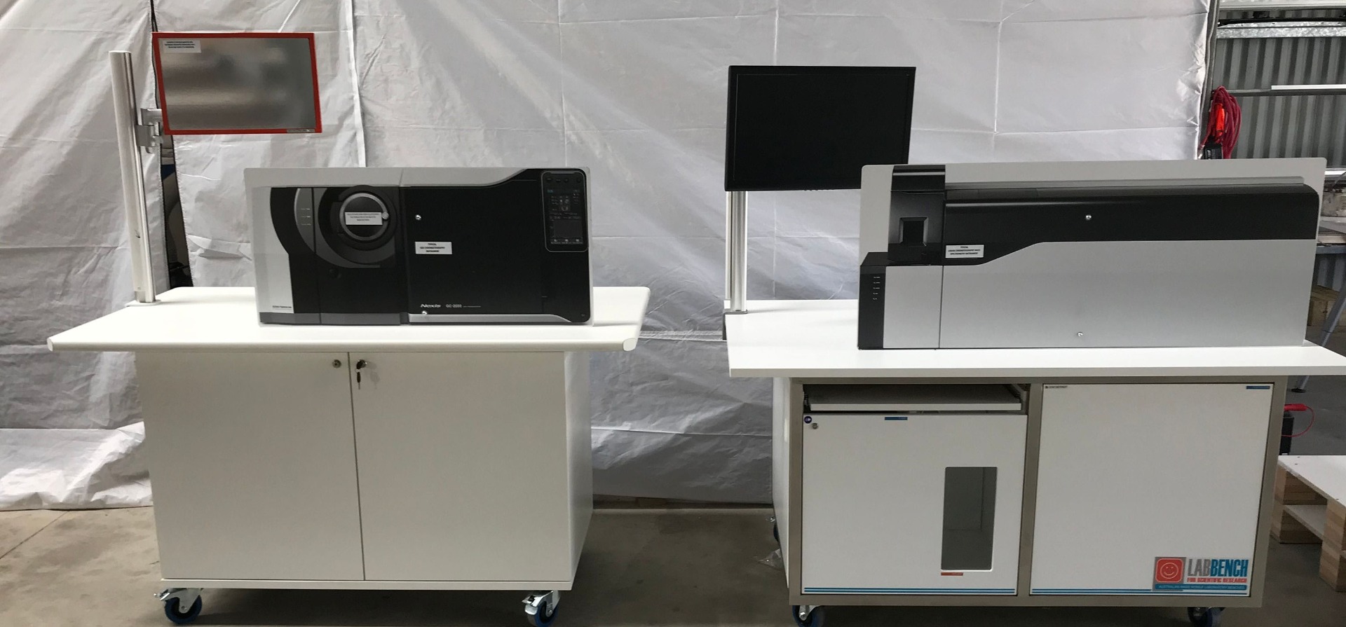 Lab Bench mobile testing stations with Atdec mounts